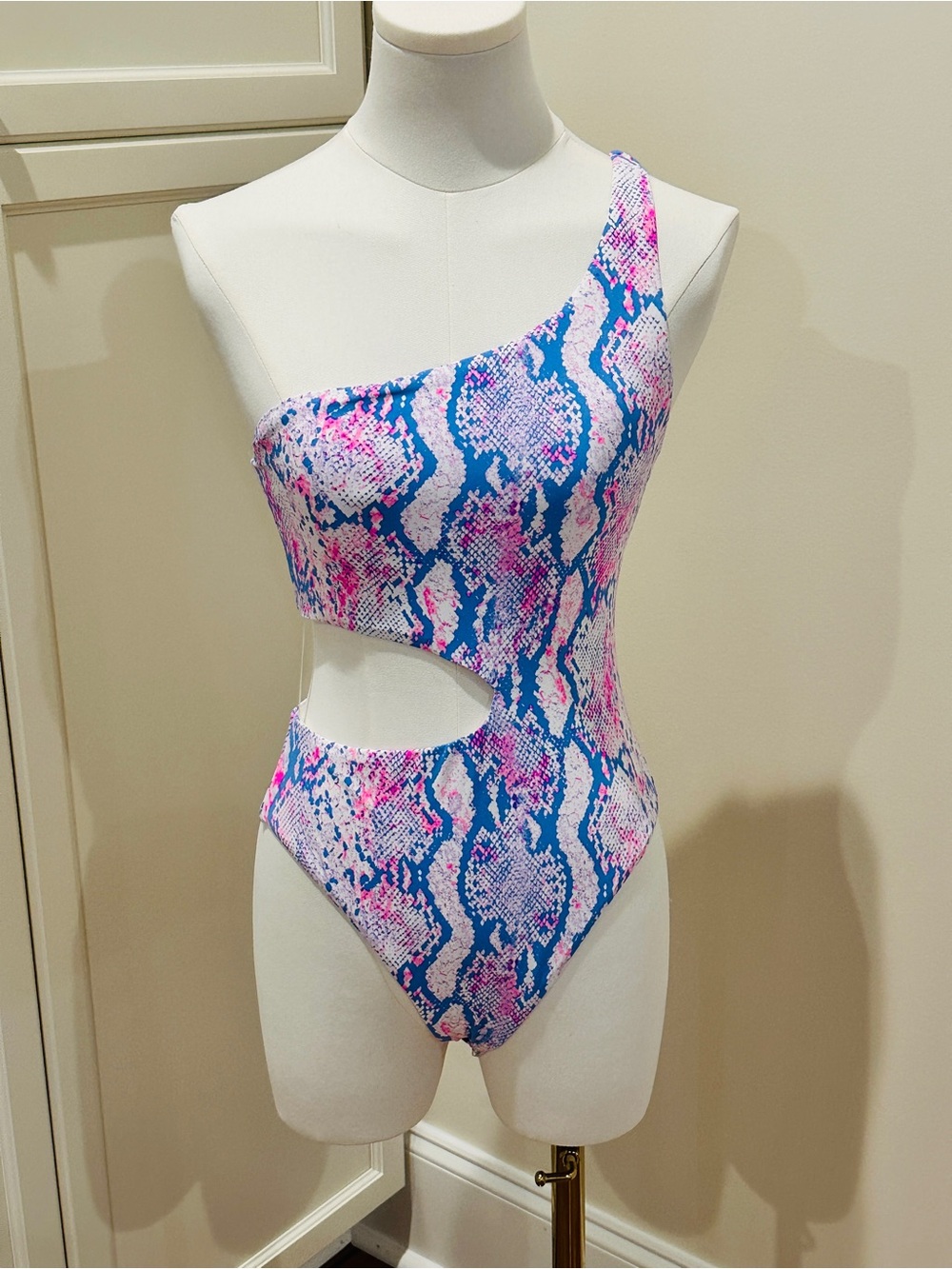 Aqua One-Shoulder Cutout Snake-Print Swimsuit in Blue & Pink